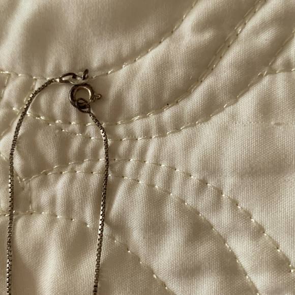 Vintage Small Cross Necklace - Picture 4 of 4